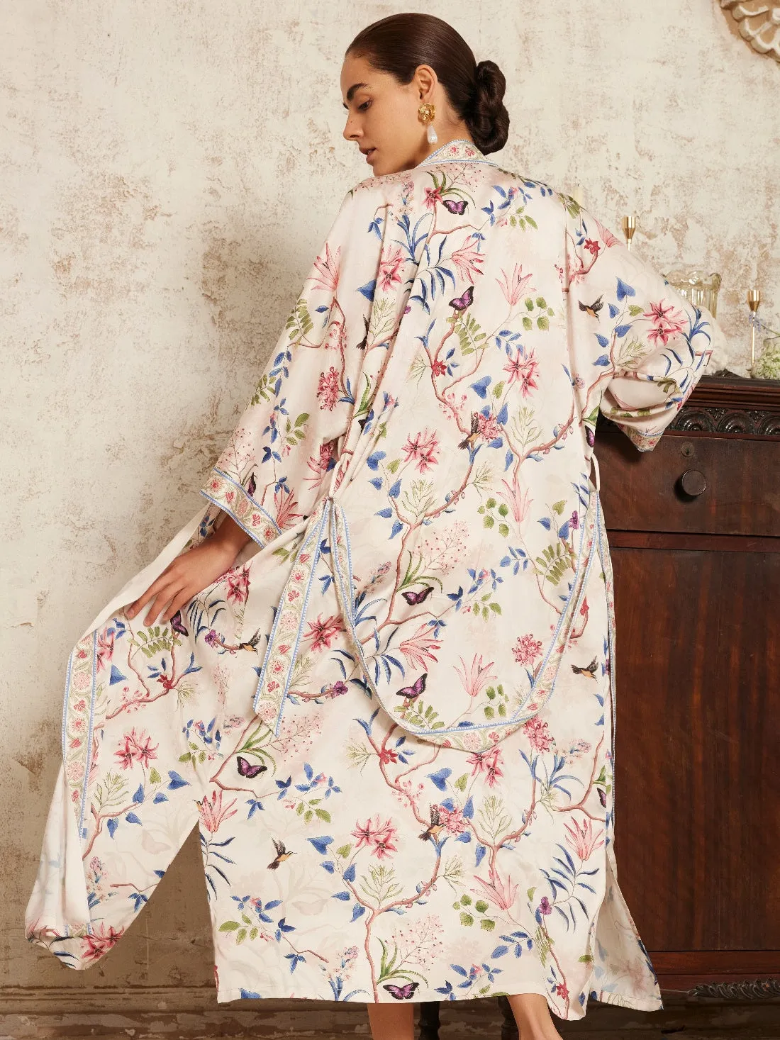 Beige Chinoiserie Floral Long Kimono Robe