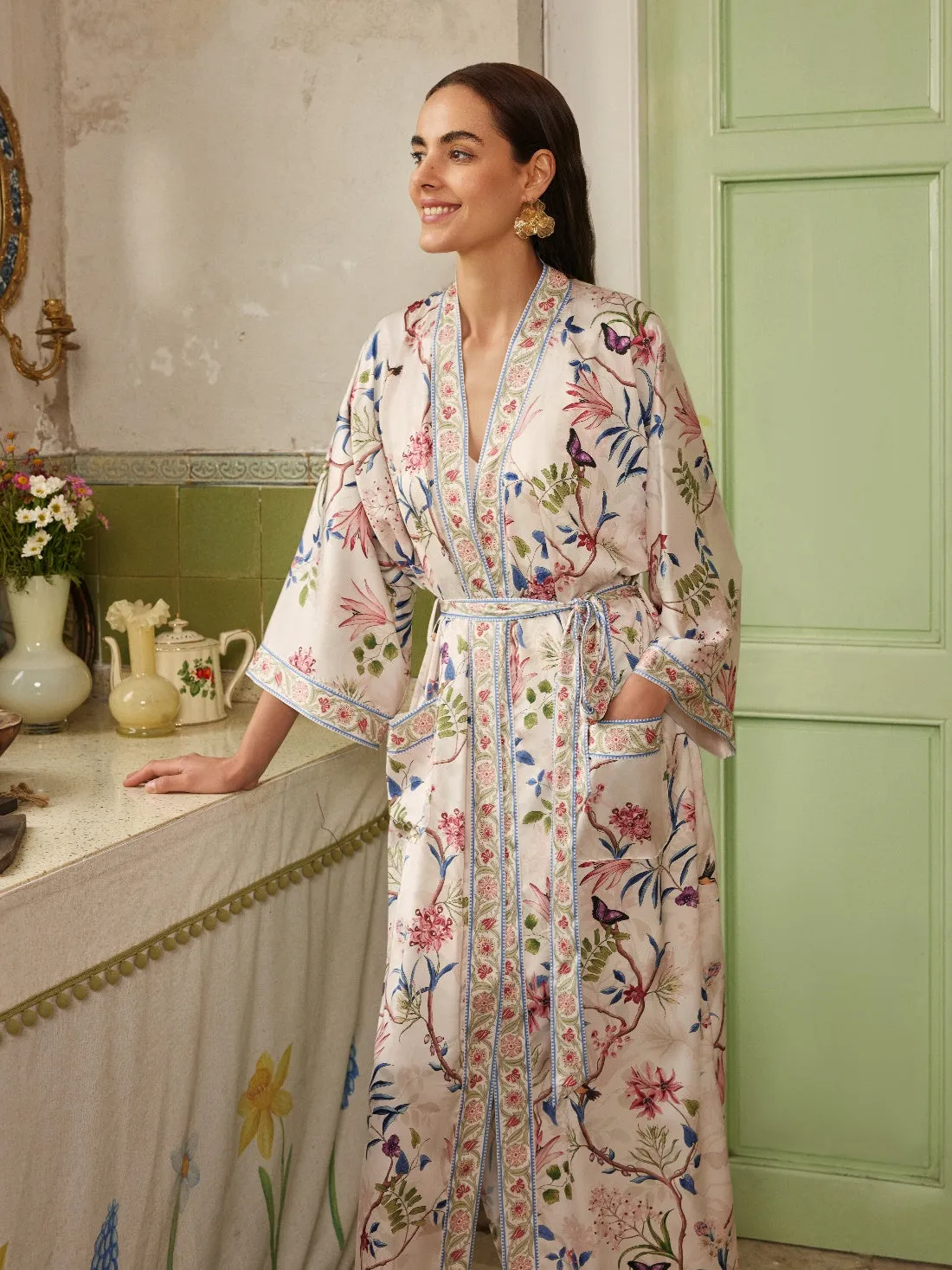 Beige Chinoiserie Floral Long Kimono Robe