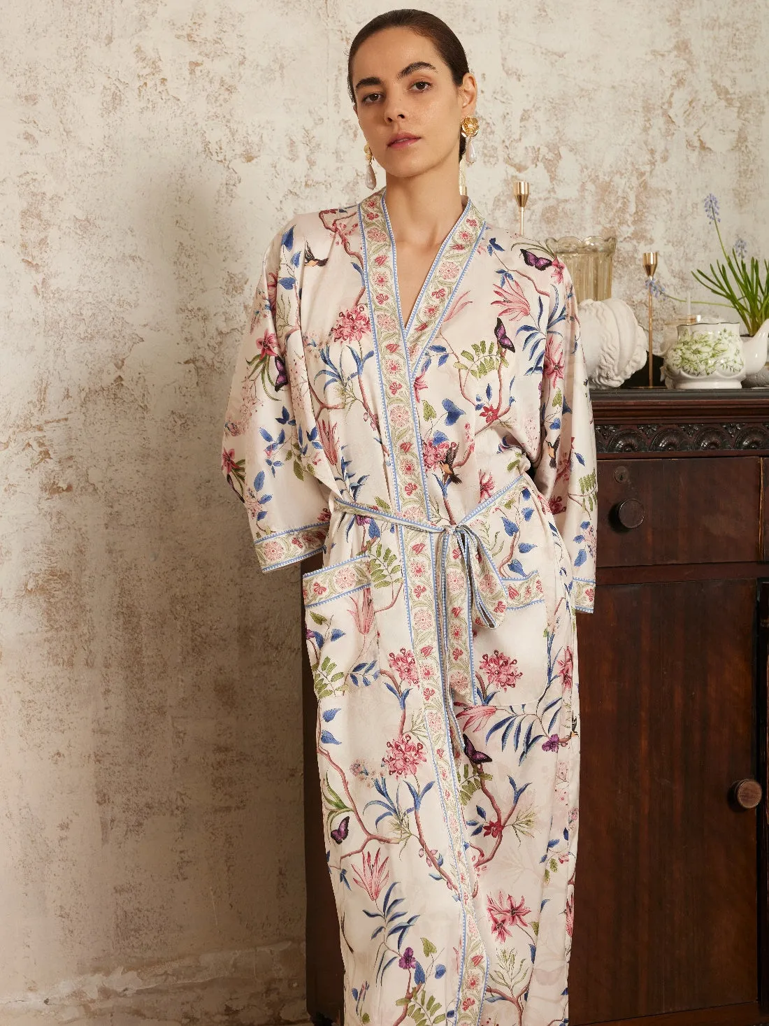 Beige Chinoiserie Floral Long Kimono Robe