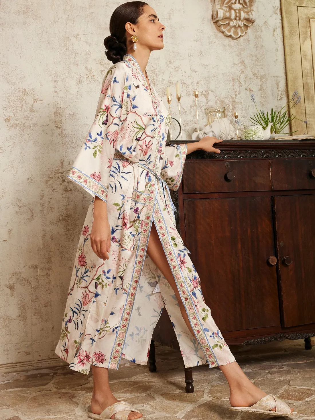 Beige Chinoiserie Floral Long Kimono Robe