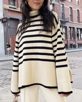 Camisola em Malha Listrado Oversize Gola Alta