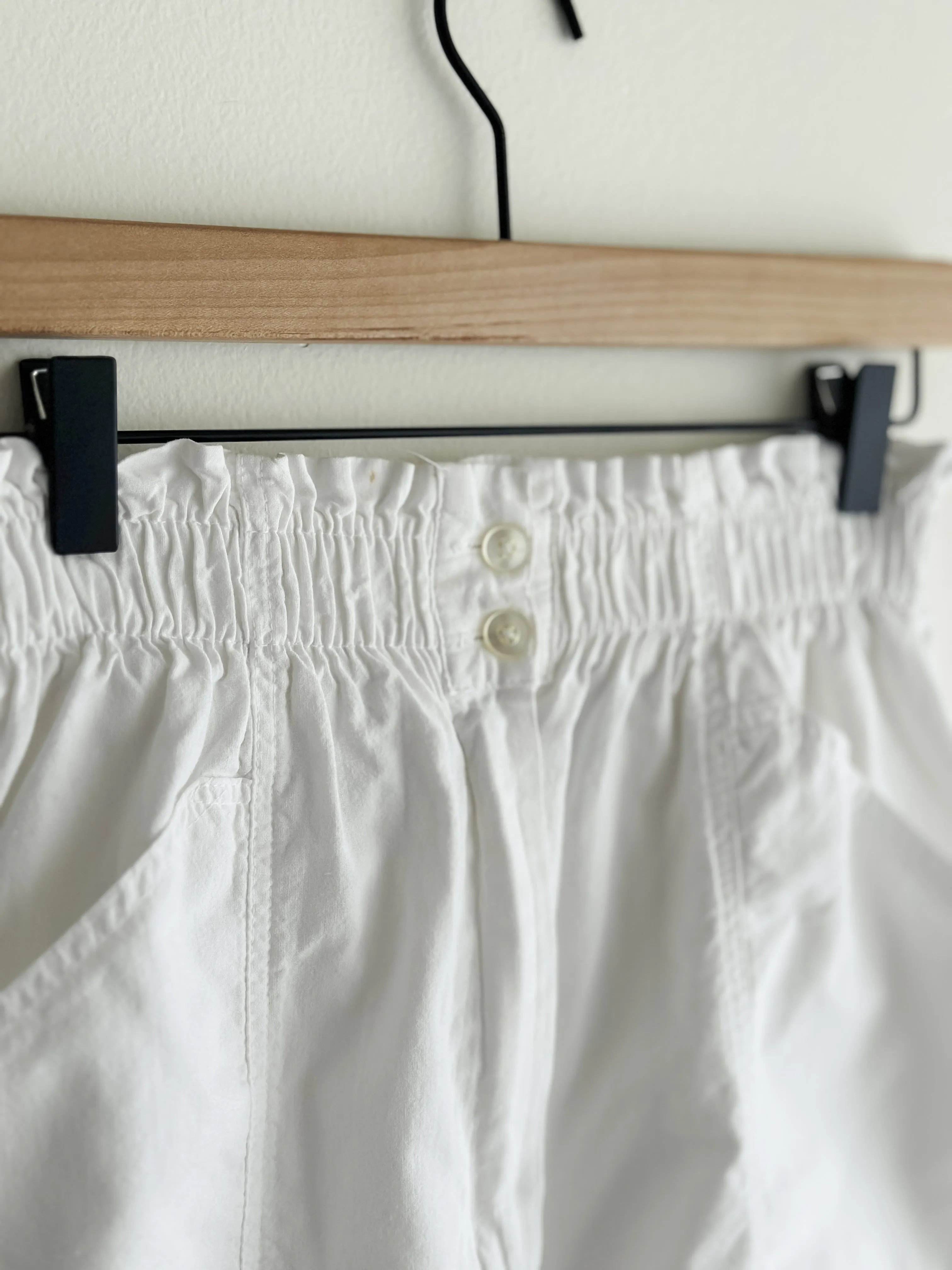 vintage white cotton shorts (M)